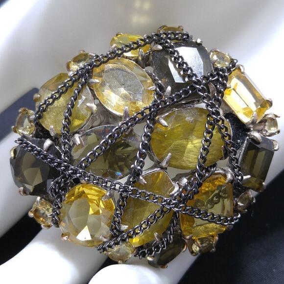 Stella & Dot Rhinestones Chain Brooch & Pendant, Hallmark Heart Dots, 2 Inches - Picture 2 of 9